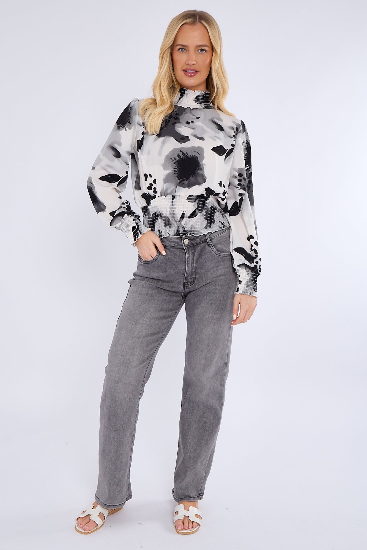 Monochrome Floral Print Shirred Waist Cropped Top