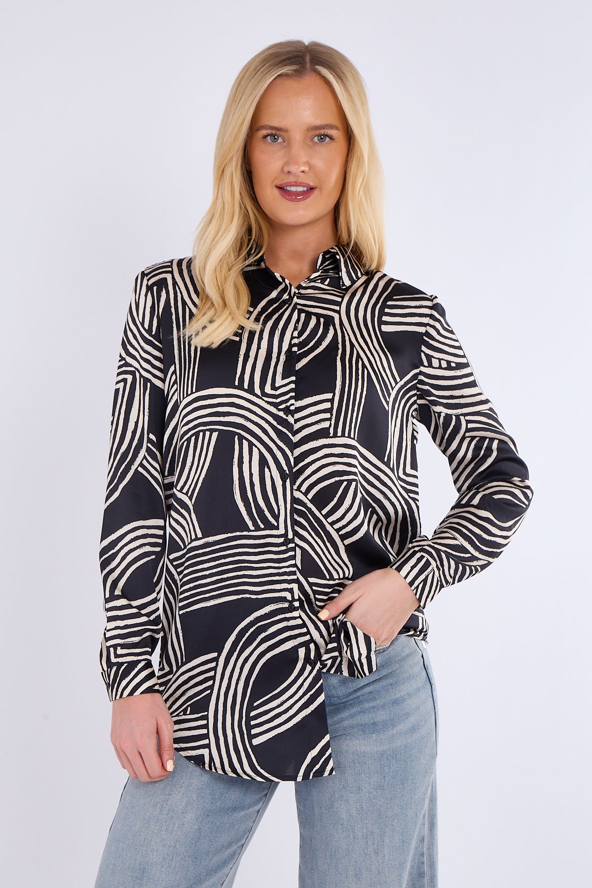 Black Geometric Print Bubble Satin Shirt