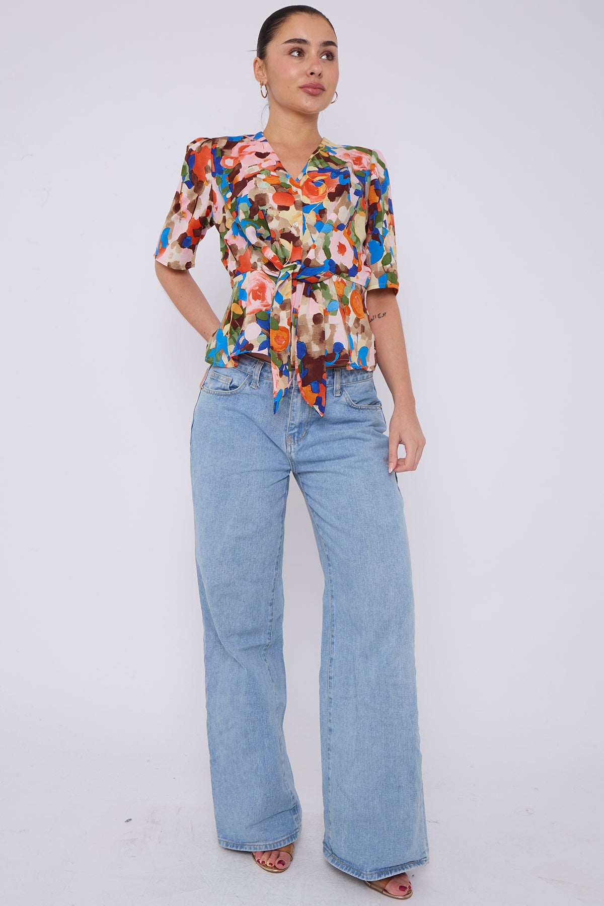 Orange Roses Print Short Sleeve Knotted Top