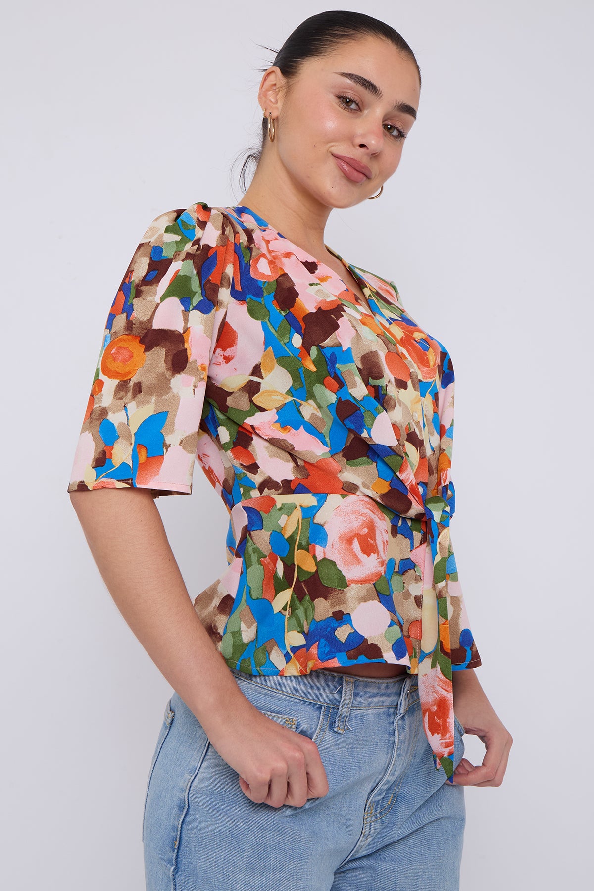 Orange Roses Print Short Sleeve Knotted Top