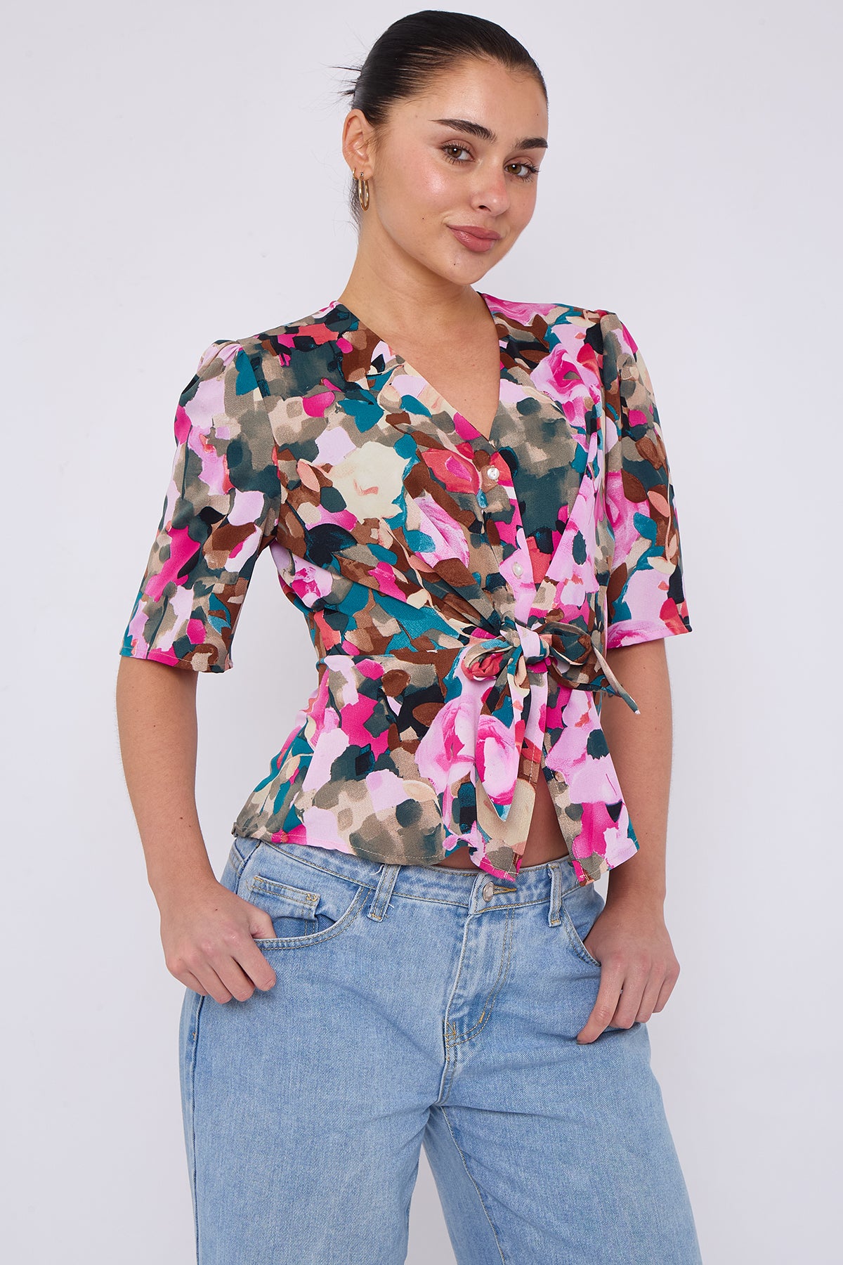 Pink Roses Print Short Sleeve Knotted Top