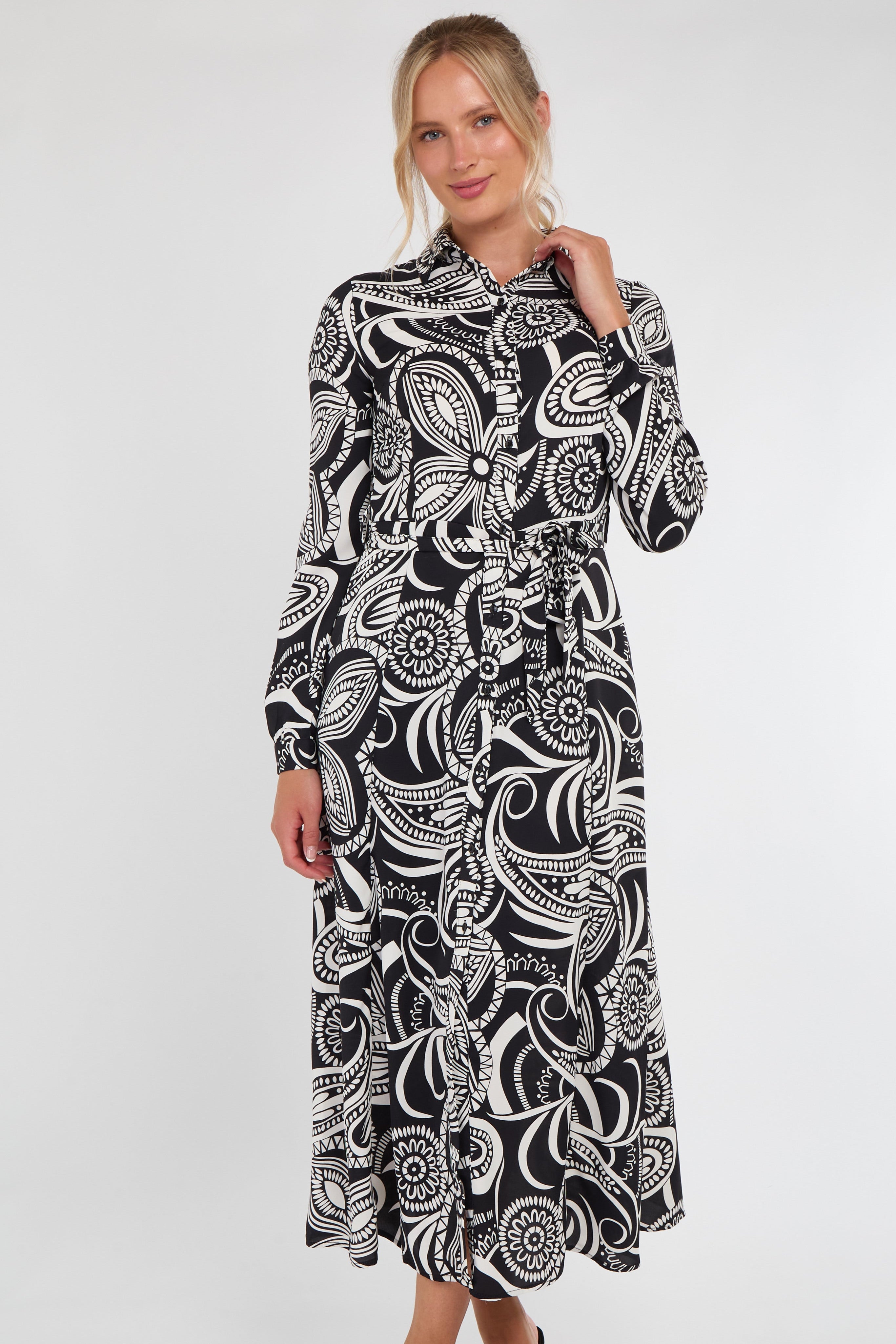 Black Retro Floral Swirl Print Maxi Shirt Dress